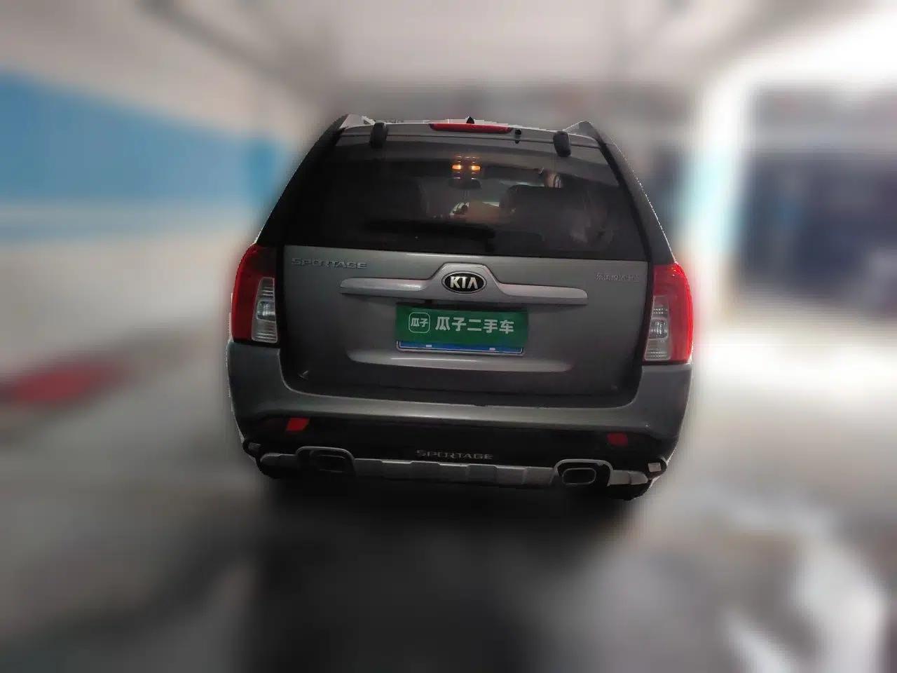 Kia Sportage 2013 2.0L Manual Two-Wheel Drive GL Trim — миниатюра 5