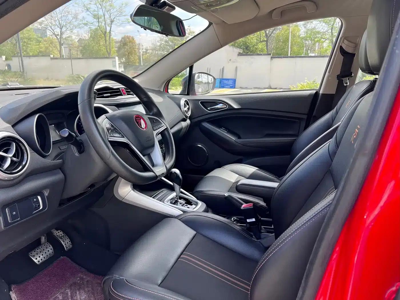 2017 Yuan 1.5L Automatic Cool Connected Edition — миниатюра 9