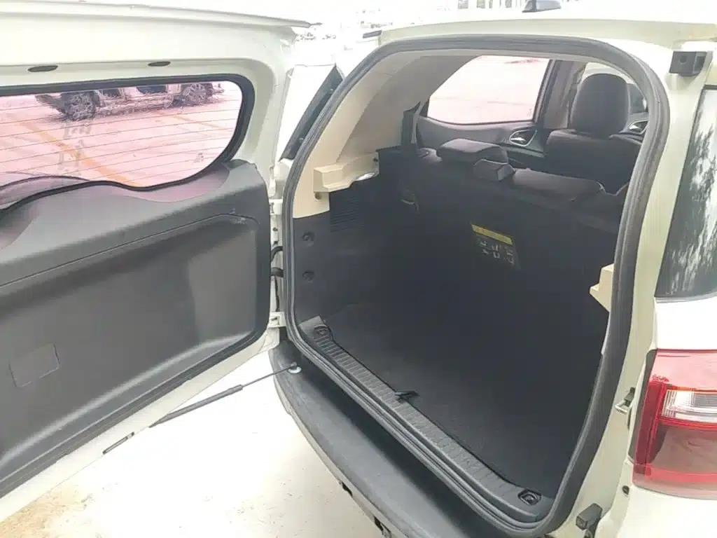 2017 Yuan 1.5L Automatic Cool Connected Edition — миниатюра 19