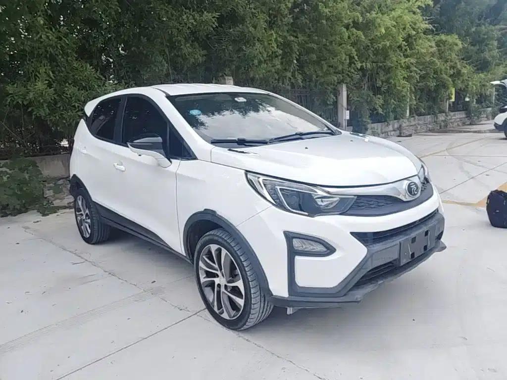 2017 Yuan 1.5L Automatic Cool Connected Edition — миниатюра 4