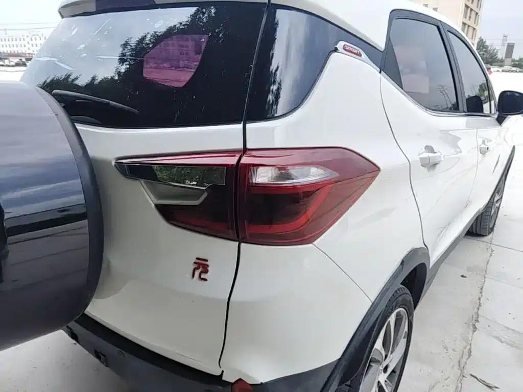 2017 Yuan 1.5L Automatic Cool Connected Edition — миниатюра 8