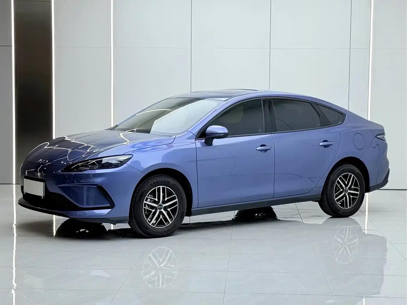 Seal 05 DM-i 2026 Model DM-i 210KM Premium — миниатюра 1