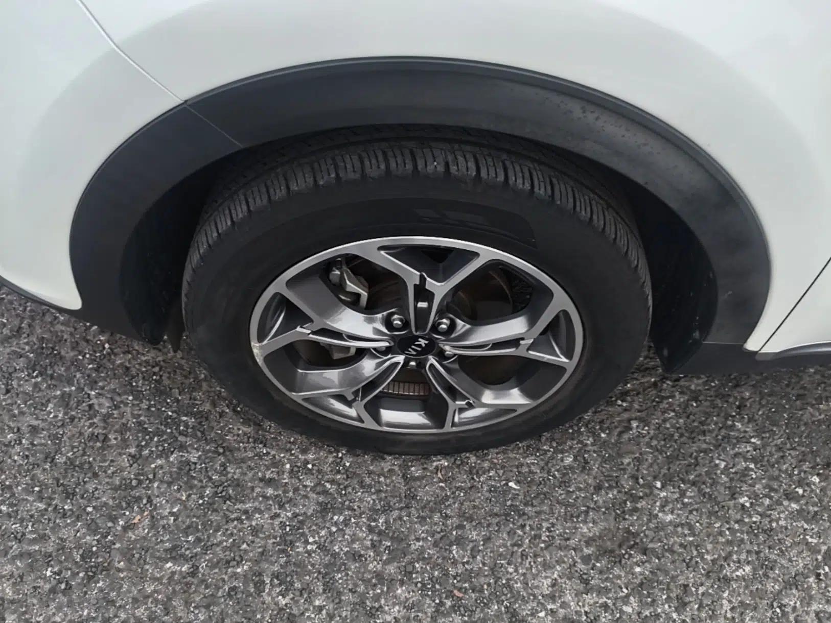 Kia KX5 2019 1.6T Automatic Two-Wheel Drive Luxury Edition — миниатюра 10