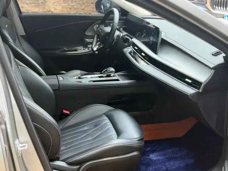 Chery Arrizo 8 2022 1.6TGDI DCT Elegance — миниатюра 11