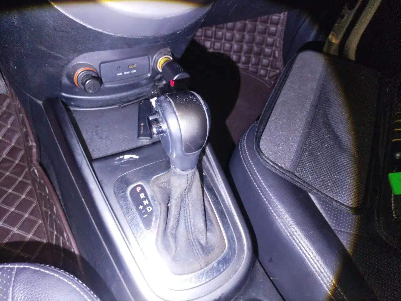 Kia Soul 2012 1.6L AT Premium — миниатюра 14