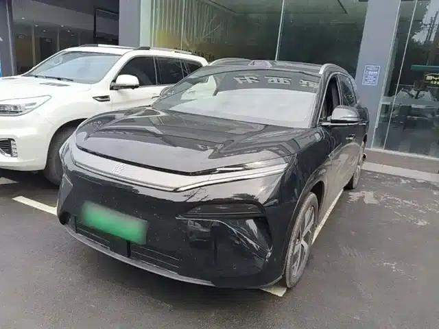 Tang L 2025 EV 670KM LiDAR Premium Edition