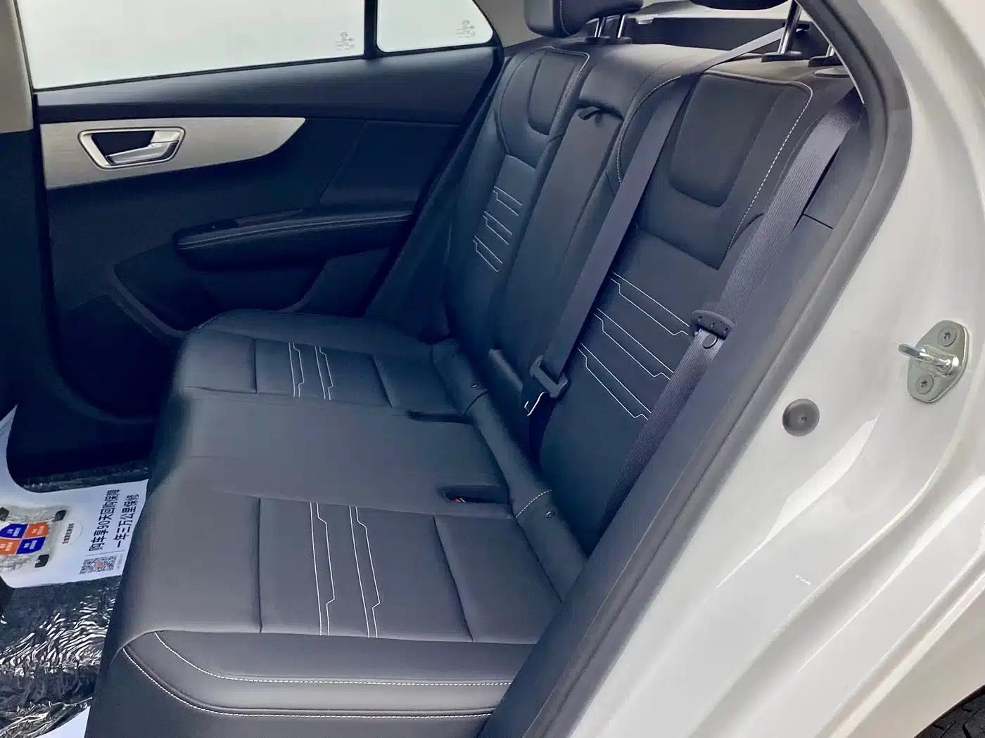 Qin New Energy 2019 Long Range Premium Edition — миниатюра 17