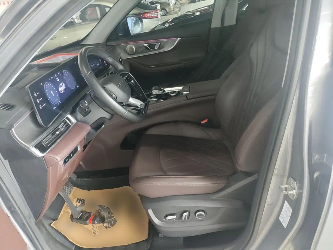 Chery Tiggo 8 PRO 2024 Champion Edition 290T Two-Wheel Drive Peak Version 7 Seats — миниатюра 17