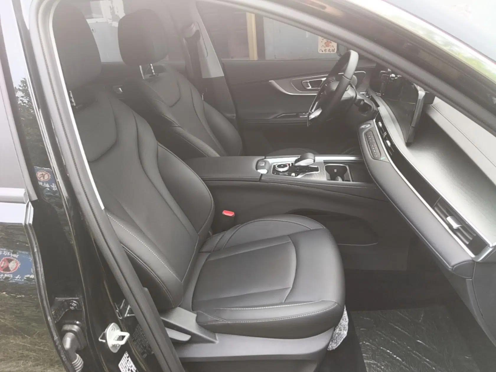 Chery Tiggo 8 PRO 2025 290T Two-Wheel-Drive Luxury Edition — миниатюра 19