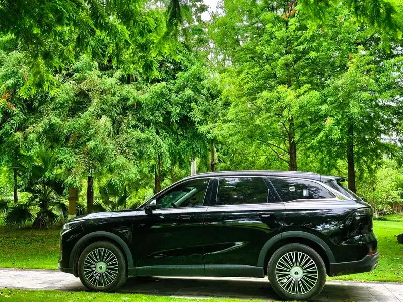 Chery Tiggo 8L 2024 2.0T Automatic Luxury Edition — миниатюра 3