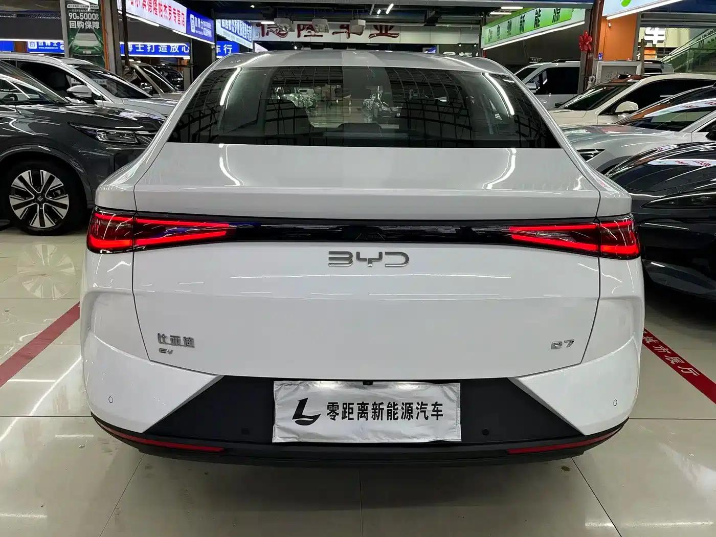BYD e7 2025 520 Smart Travel Edition — миниатюра 5