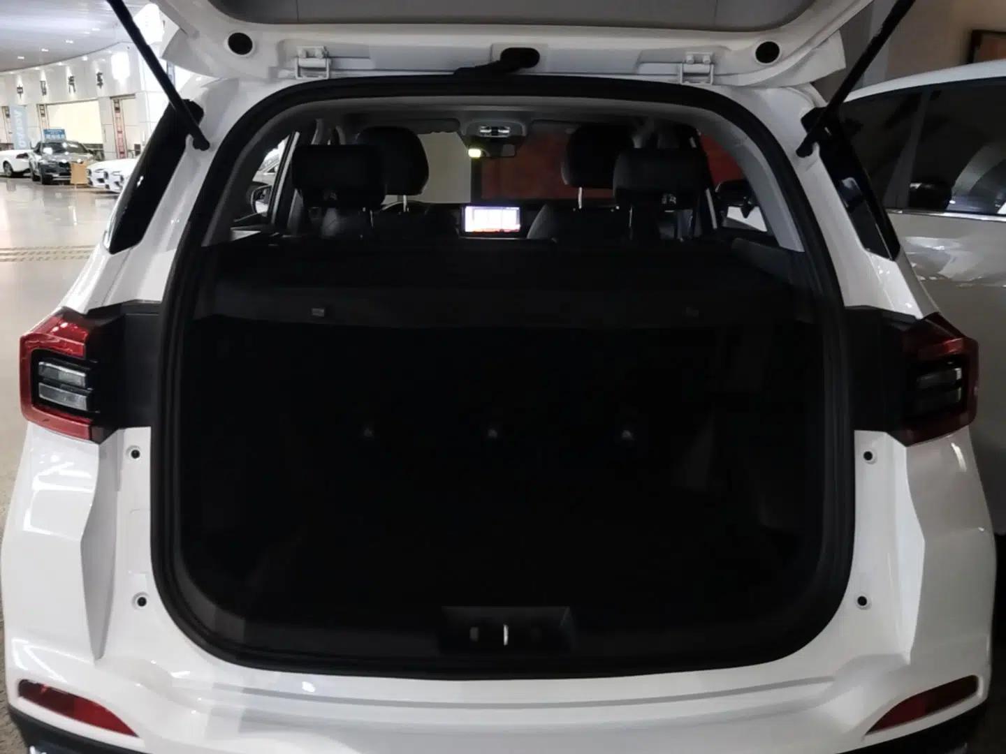Chery Tiggo 5x 2025 1.5L CVT Excellence Edition — миниатюра 22