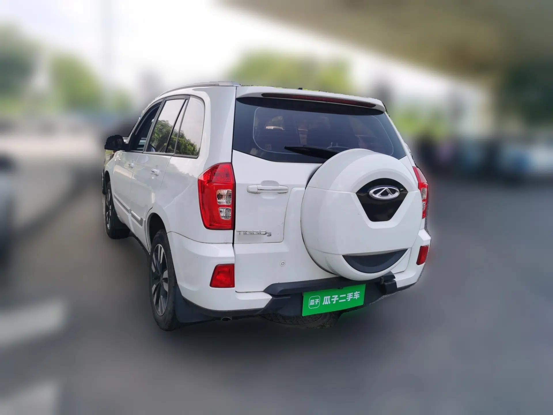 Chery Tiggo 3 2016 1.6L Manual ZhiShang Edition — миниатюра 4