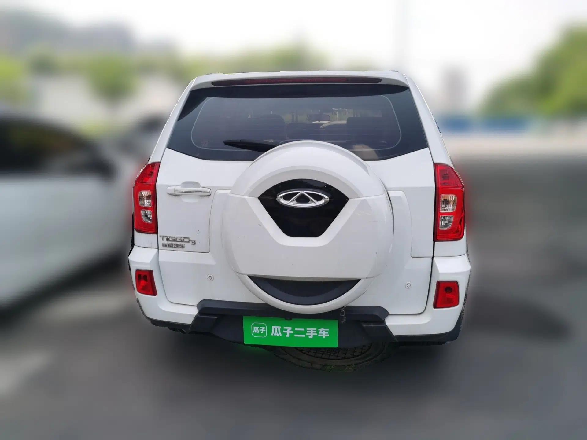 Chery Tiggo 3 2016 1.6L Manual ZhiShang Edition — миниатюра 5