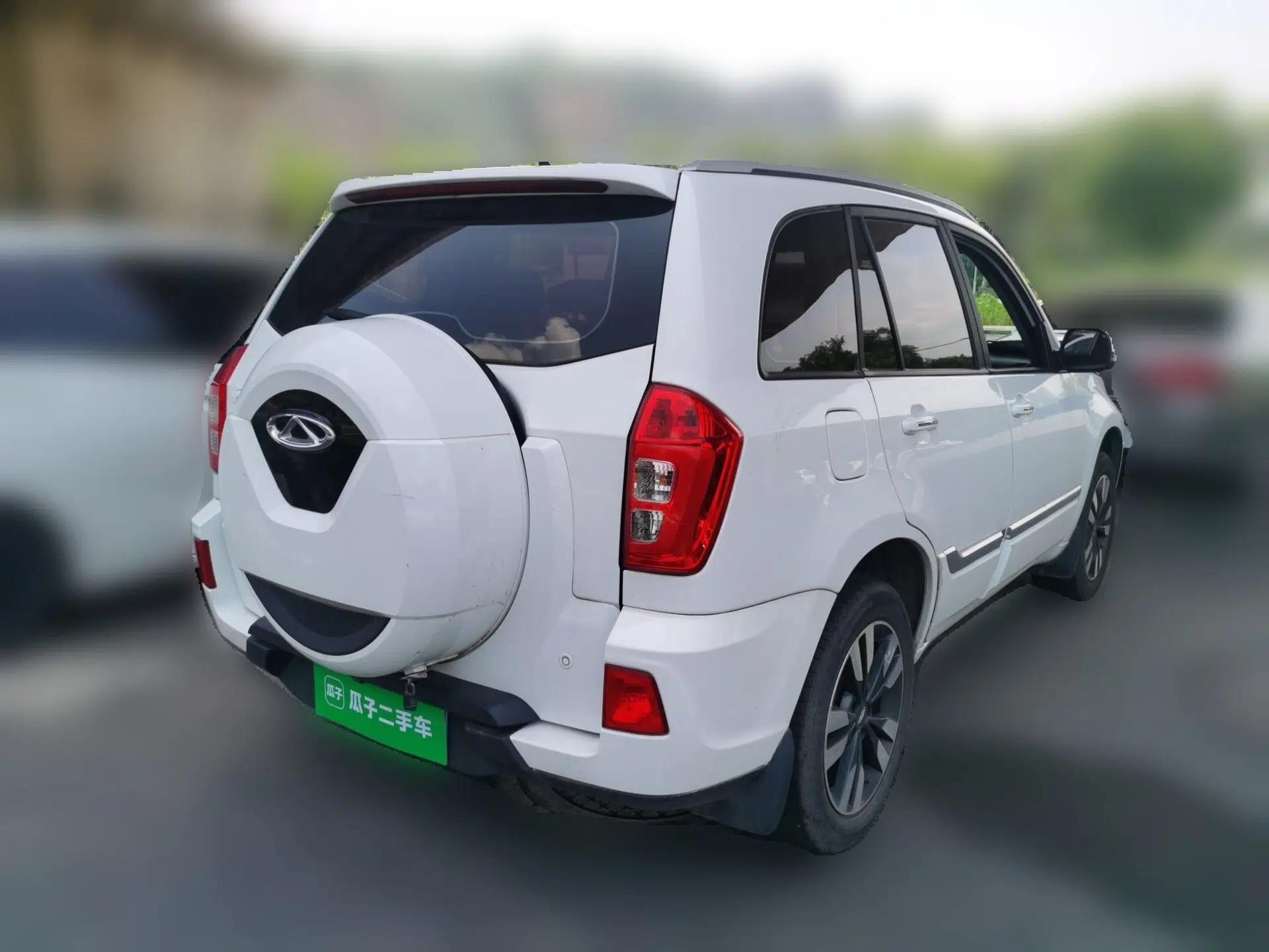 Chery Tiggo 3 2016 1.6L Manual ZhiShang Edition — миниатюра 6