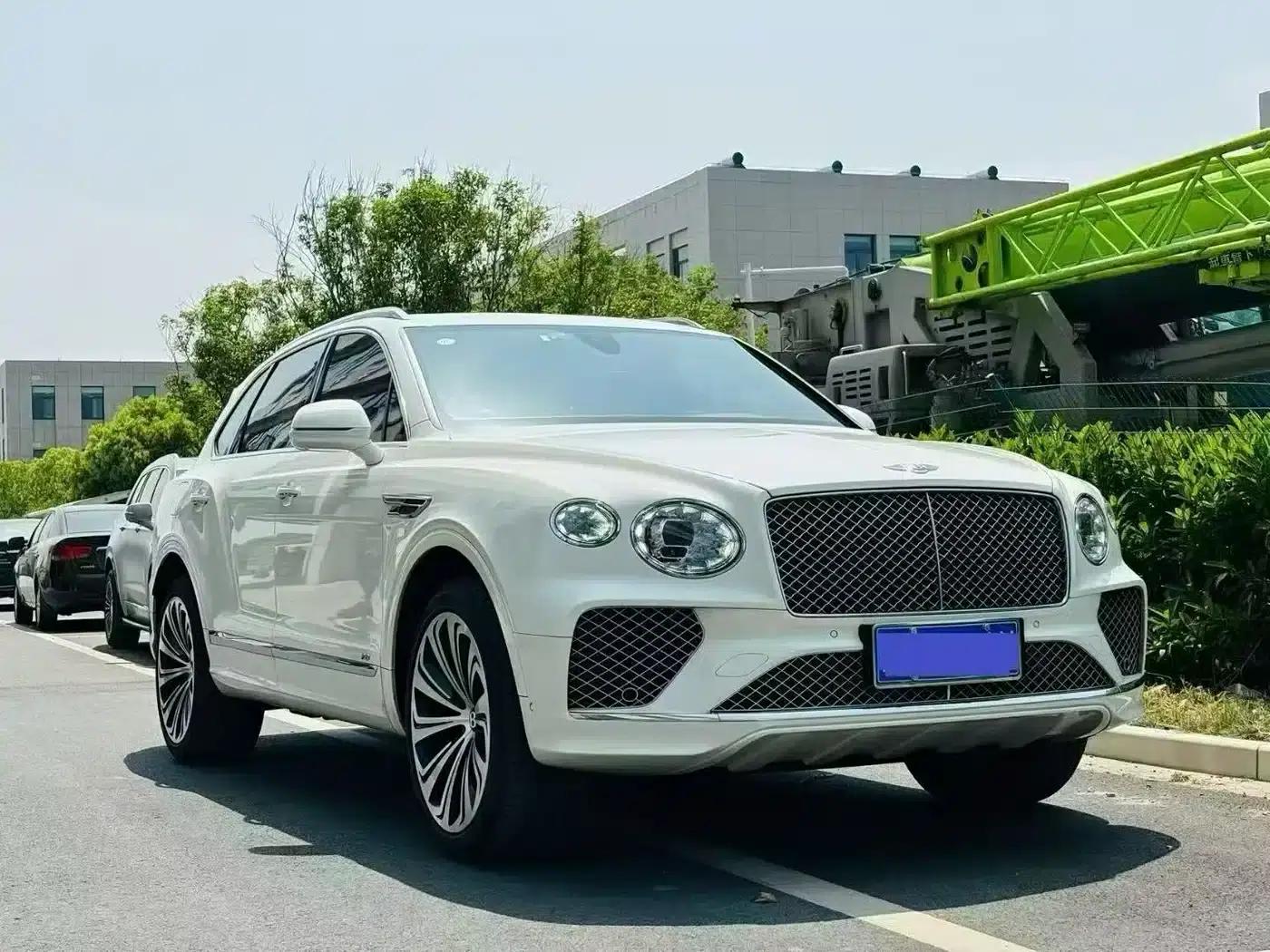 Bentayga 2022 4.0T V8 — миниатюра 1