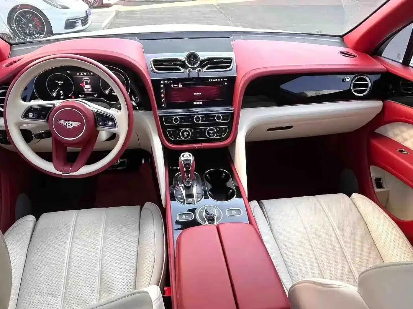 Bentayga 2022 4.0T V8 — миниатюра 3