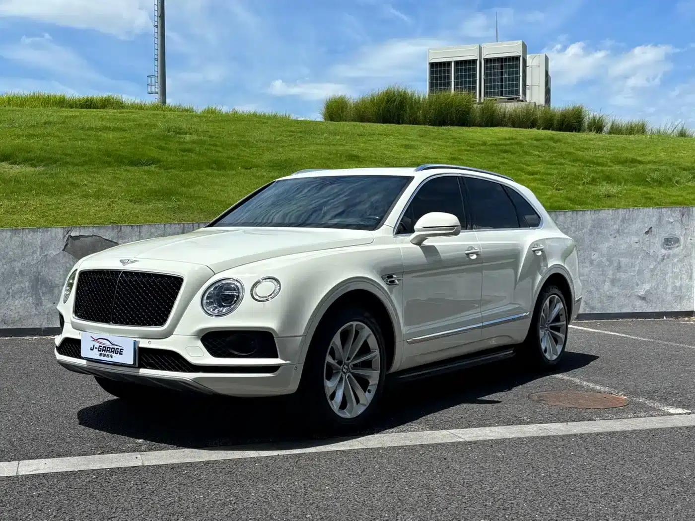 Bentayga 2018 4.0T V8 — миниатюра 3