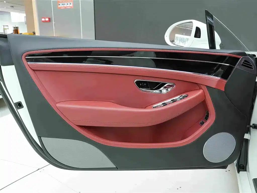 2020 Continental 4.0T GT V8 — миниатюра 17