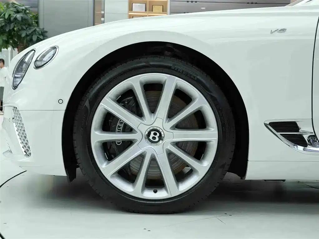 2020 Continental 4.0T GT V8 — миниатюра 22
