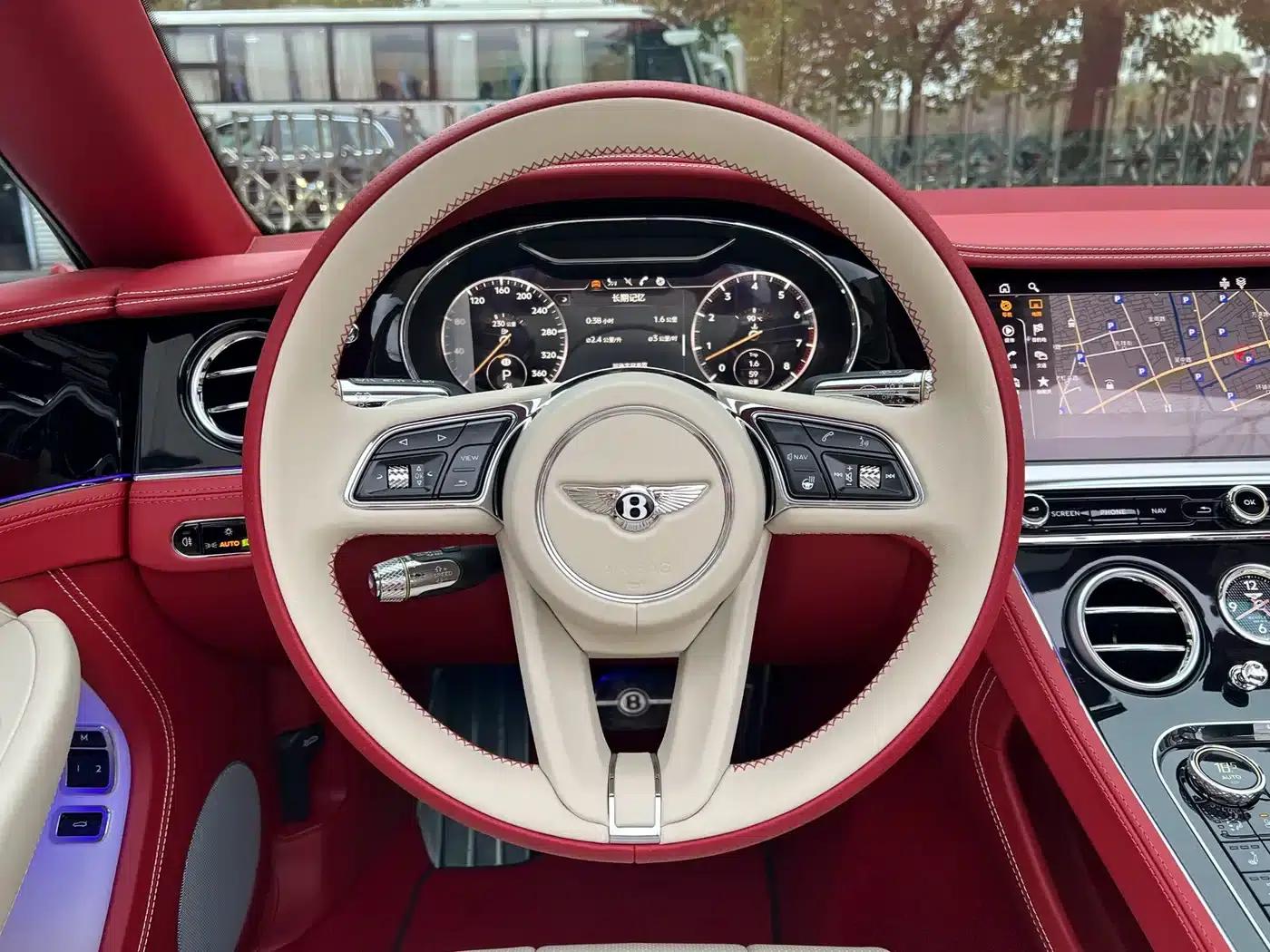 2020 Continental 4.0T GT V8 Convertible — миниатюра 13