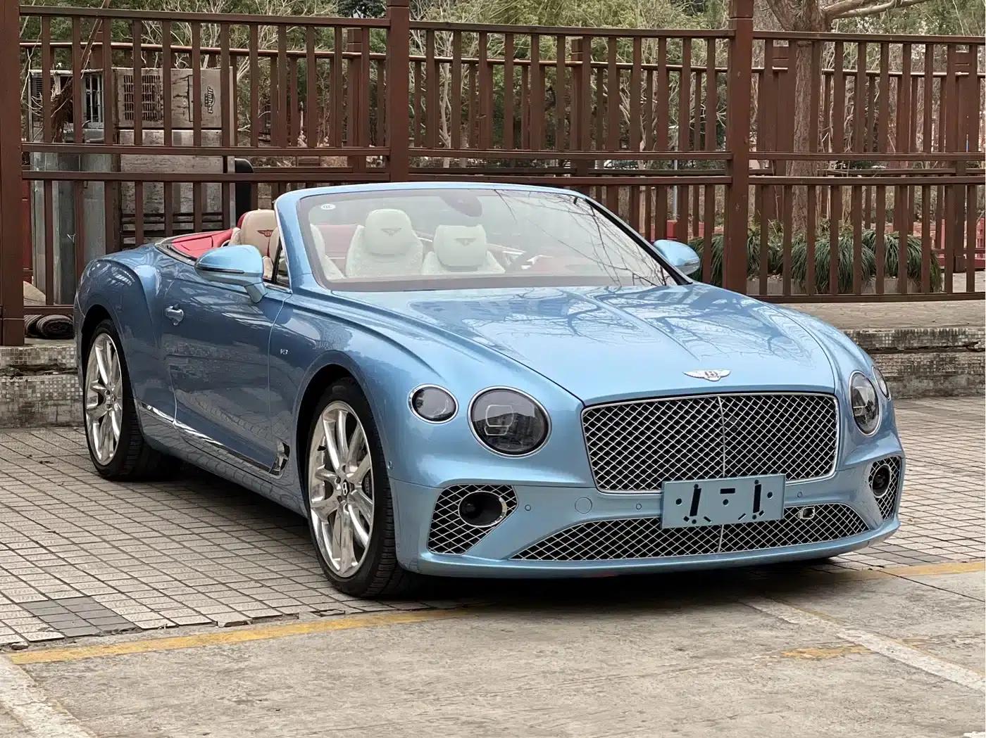 2020 Continental 4.0T GT V8 Convertible — миниатюра 3