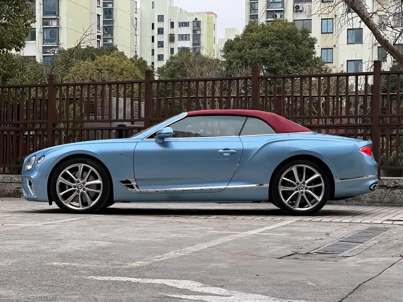 2020 Continental 4.0T GT V8 Convertible — миниатюра 7