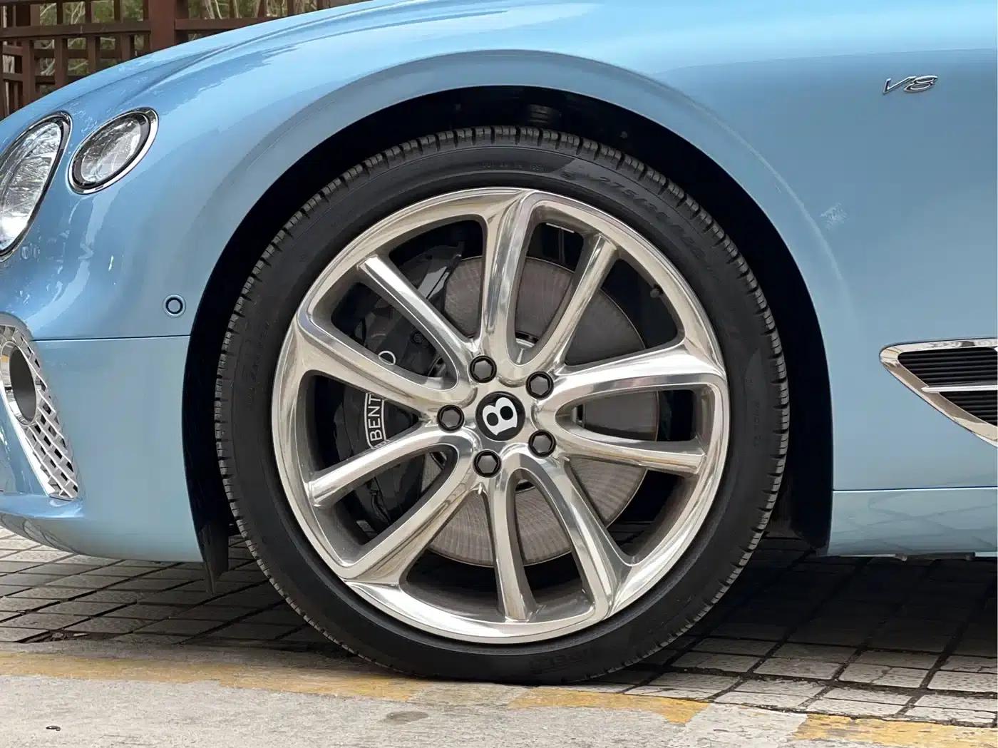 2020 Continental 4.0T GT V8 Convertible — миниатюра 8