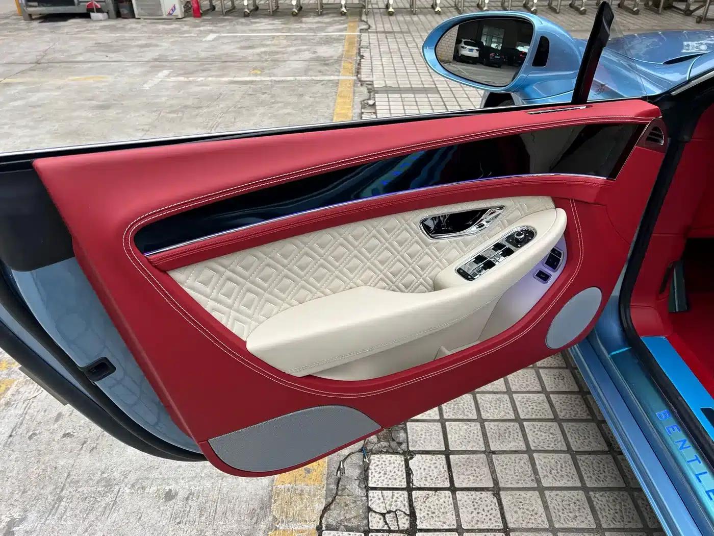 2020 Continental 4.0T GT V8 Convertible — миниатюра 9