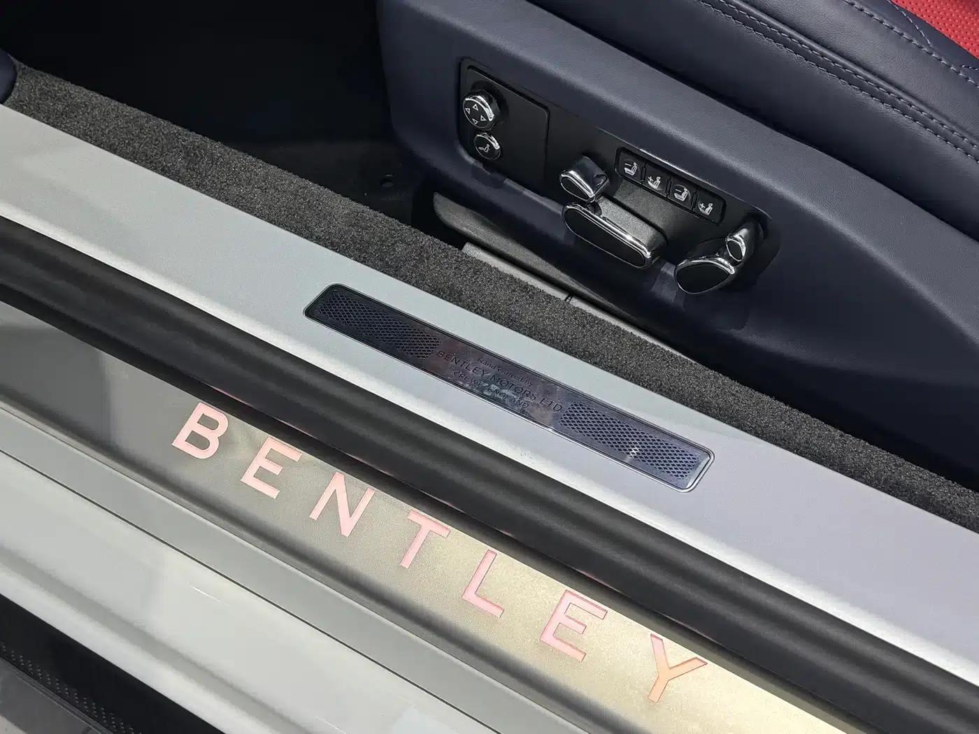 2022 Continental 4.0T GT V8 — миниатюра 14