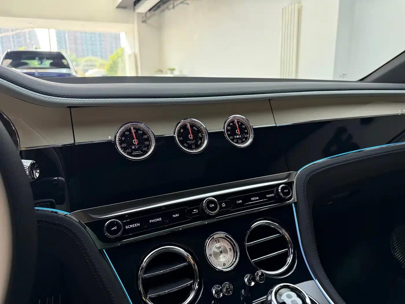 2025 Continental Plug-in Hybrid GT Mulliner Edition — миниатюра 22