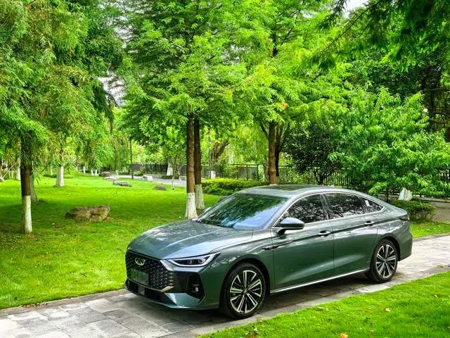 Chery Arrizo 8 PRO 2025 1.6T DCT Luxury+