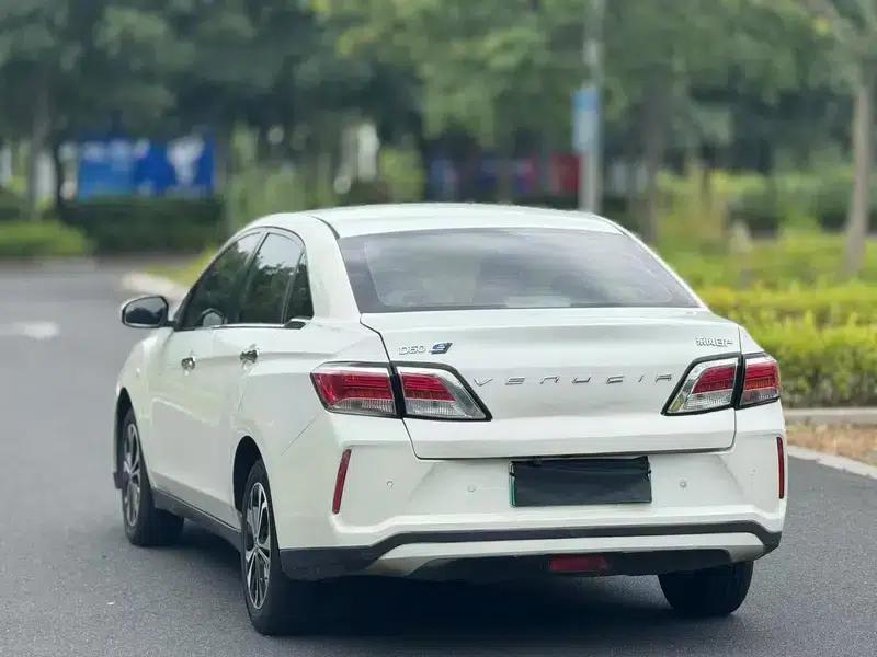 Venucia D60 EV 2020 Standard Range Smart Edition — миниатюра 4