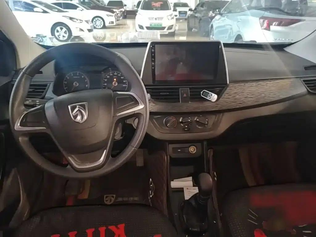 Baojun 310 2020 1.2L Manual Comfort Model — миниатюра 10