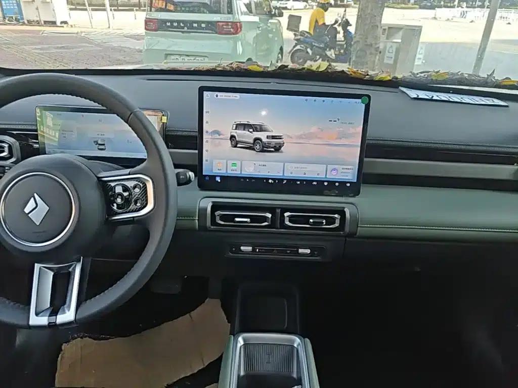 Baojun Yueye Plus 2026 Model 301km Flagship Edition — миниатюра 13