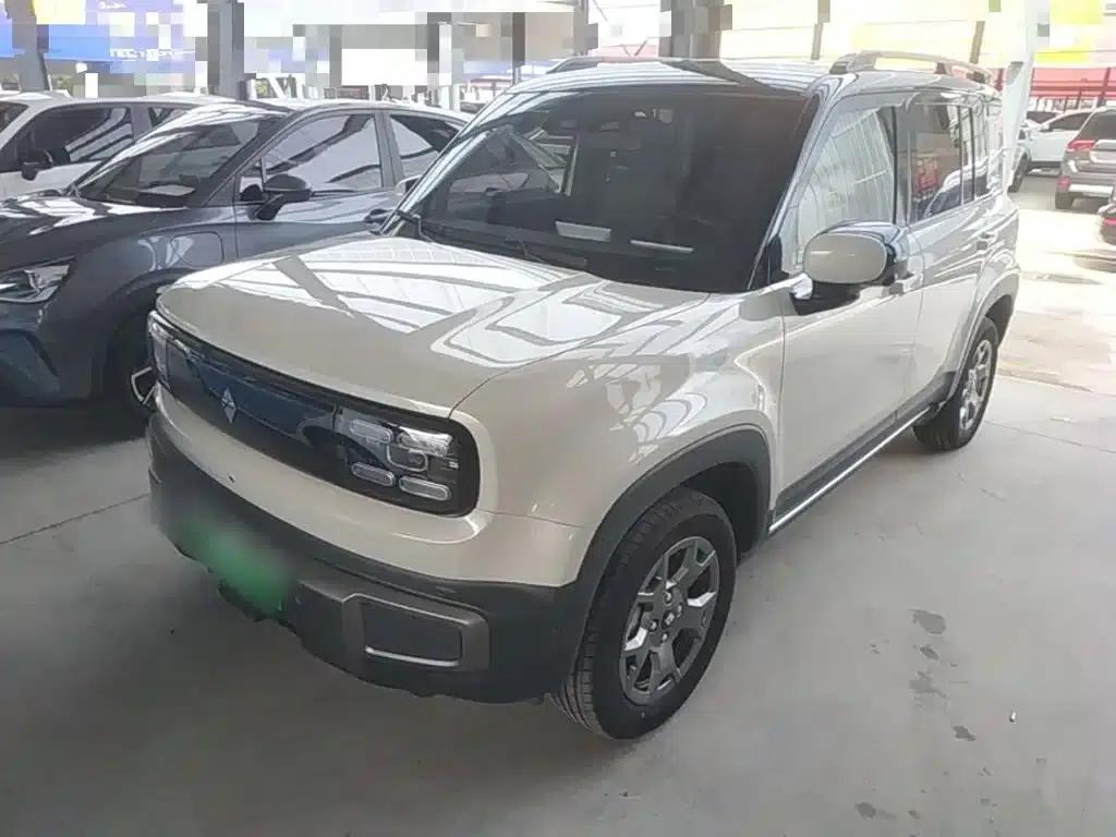 Baojun Yueye Plus 2025 Smart Supreme Edition 5-seater — миниатюра 2