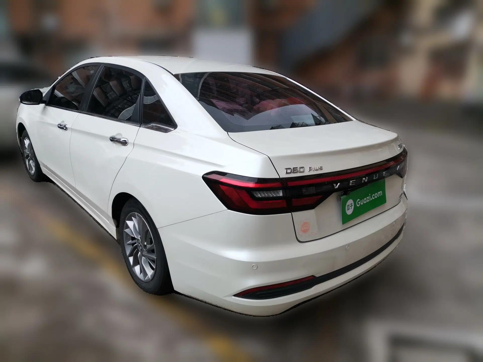 Venucia D60 2021 PLUS 1.6L XL CVT Yue Ling Edition — миниатюра 4