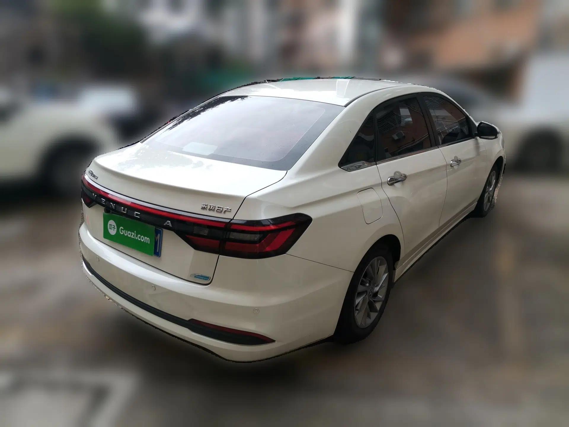 Venucia D60 2021 PLUS 1.6L XL CVT Yue Ling Edition — миниатюра 6