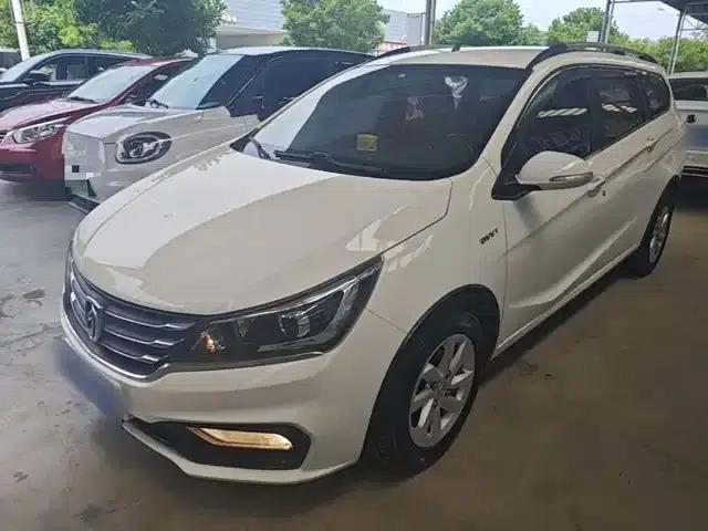 Baojun 310W 2017 1.5L Manual Fashion Edition (National V Emission Standard)