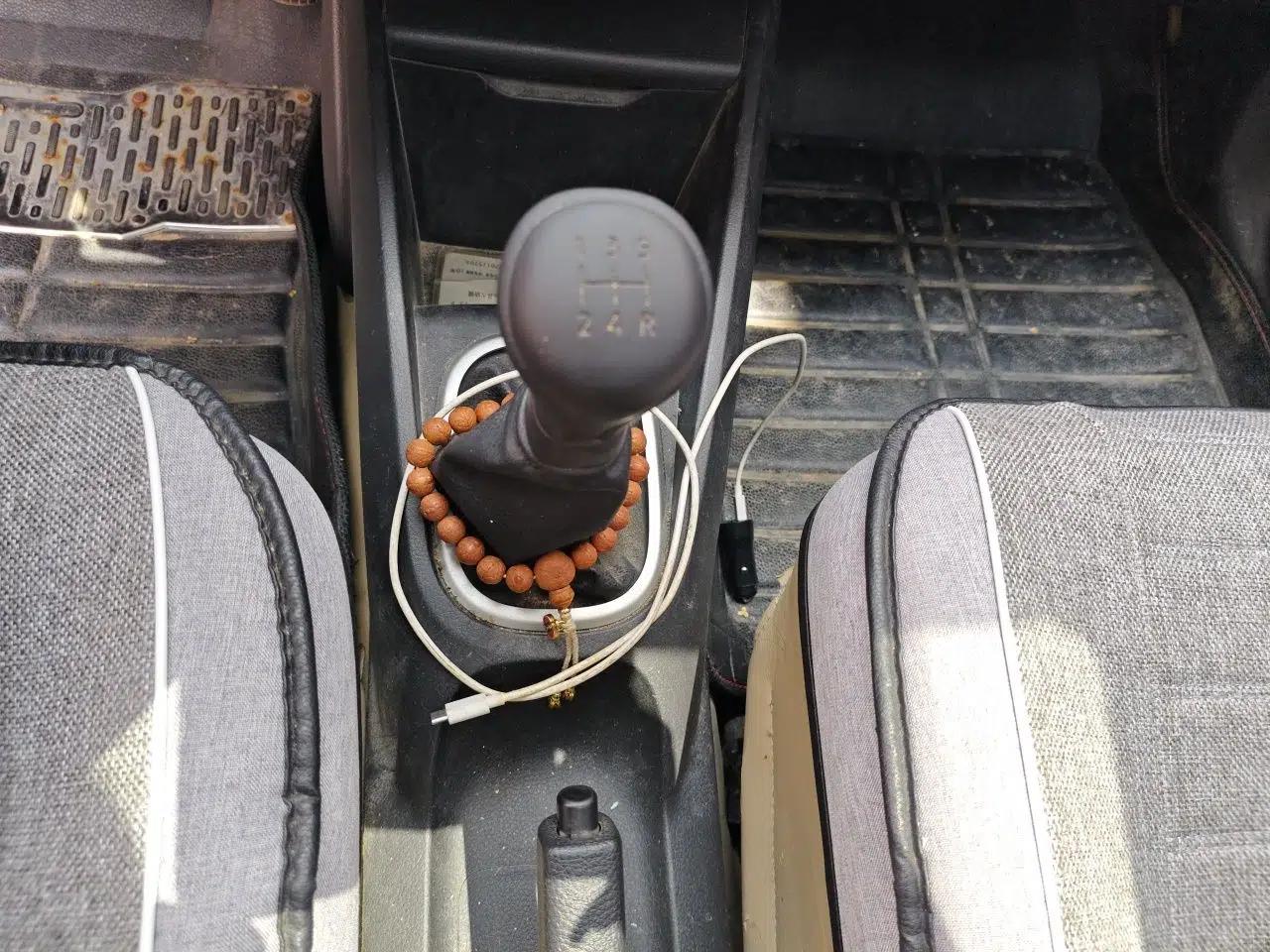 Venucia R50X 2013 1.6L Manual Model — миниатюра 14