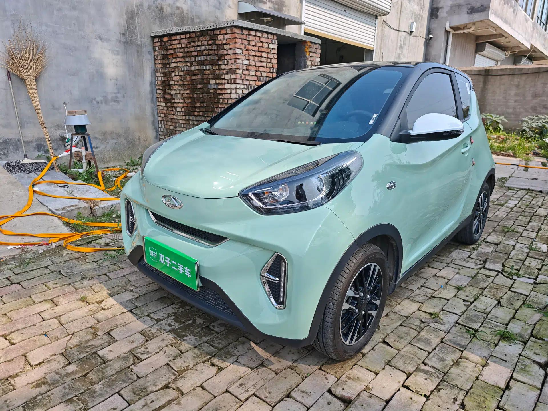 Chery QQ Little Ant 2024 251km True Love Edition — миниатюра 1