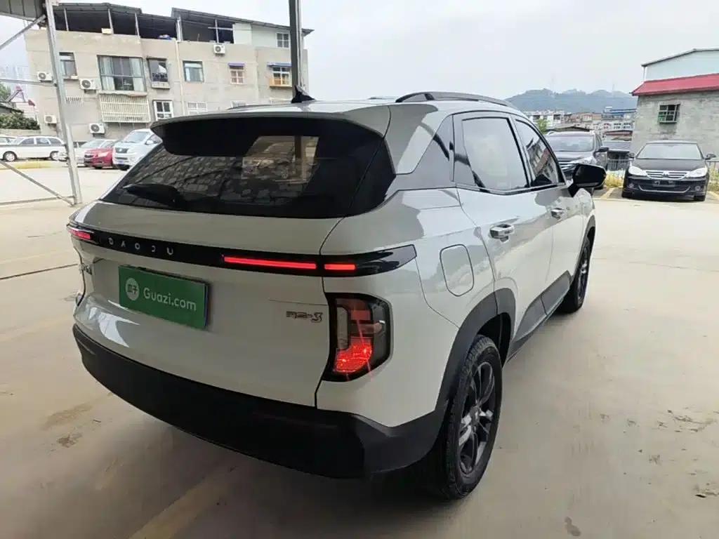 Baojun RS-3 2020 1.5L CVT 24-Hour Online Luxury Edition — миниатюра 7