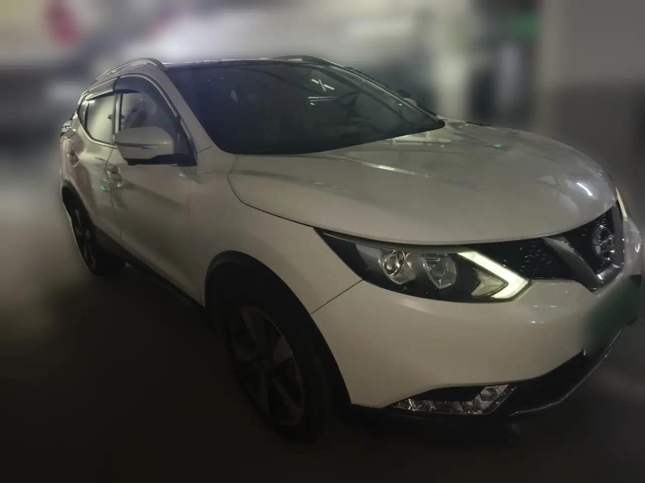 Nissan Qashqai 2017 2.0L CVT Luxury Edition China V Standard — миниатюра 3