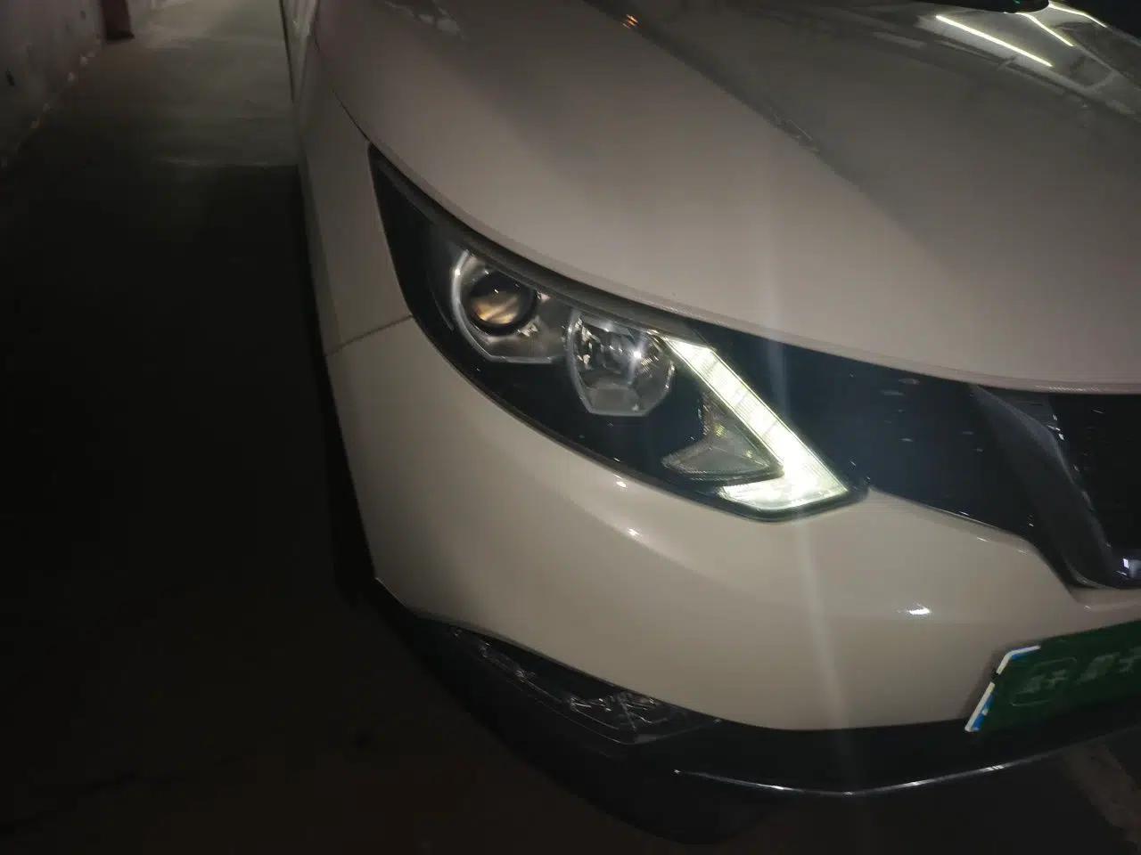 Nissan Qashqai 2017 2.0L CVT Luxury Edition China V Standard — миниатюра 7