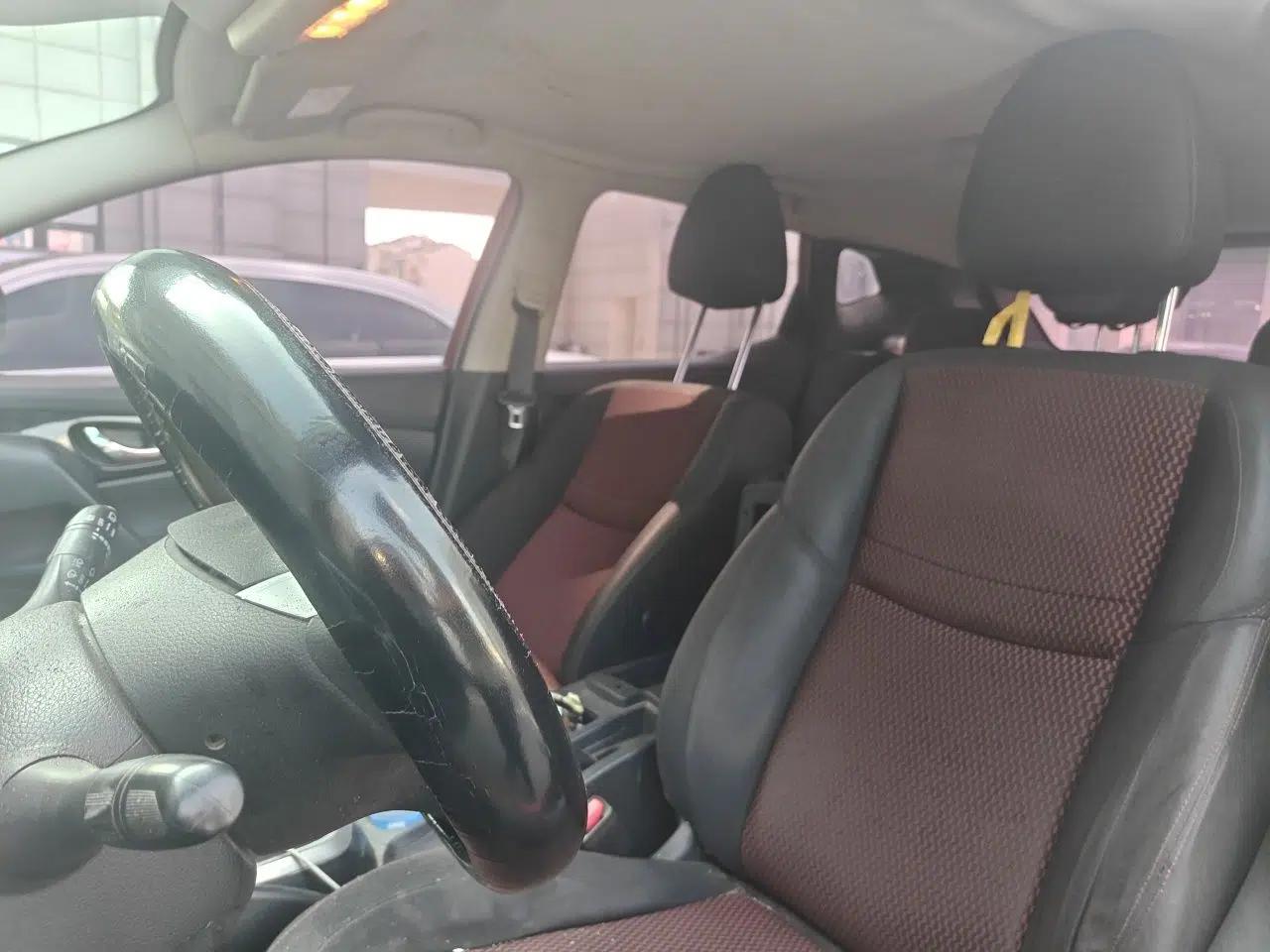 Nissan Qashqai 2016 2.0L CVT Elite Edition — миниатюра 15