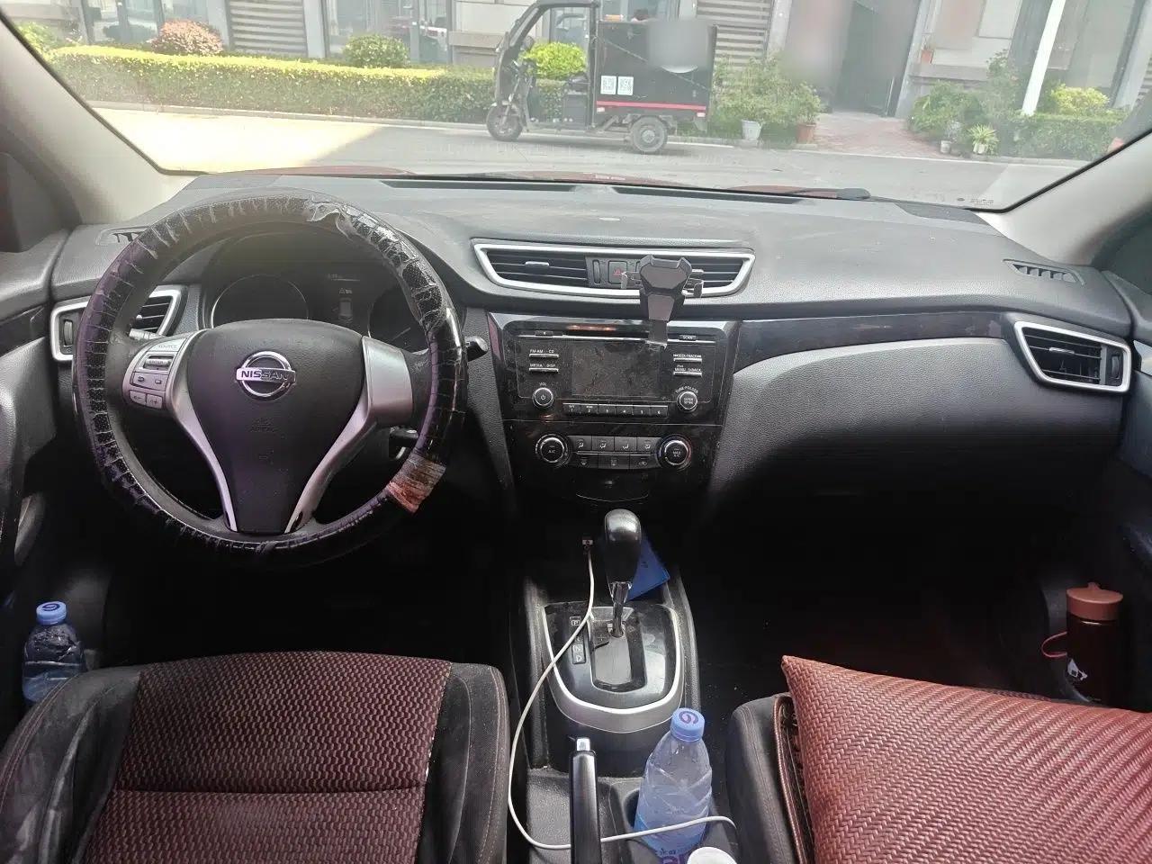 Nissan Qashqai 2016 2.0L CVT Elite Edition — миниатюра 9