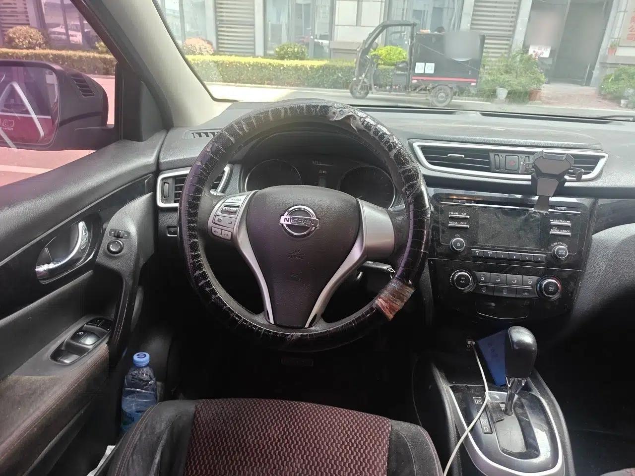 Nissan Qashqai 2016 2.0L CVT Elite Edition — миниатюра 10