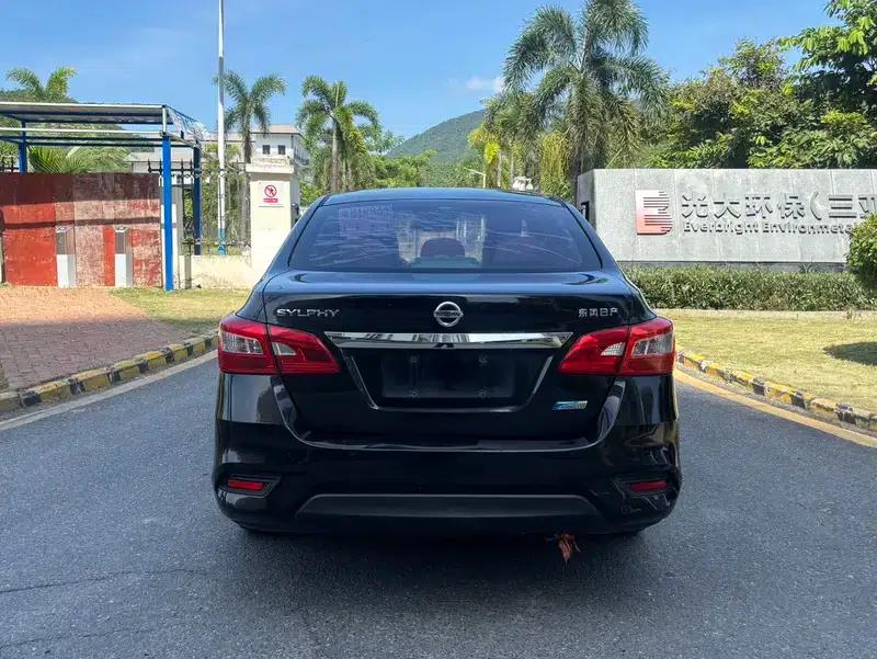 Nissan Sylphy 2016 1.6XL CVT Luxury Edition — миниатюра 5