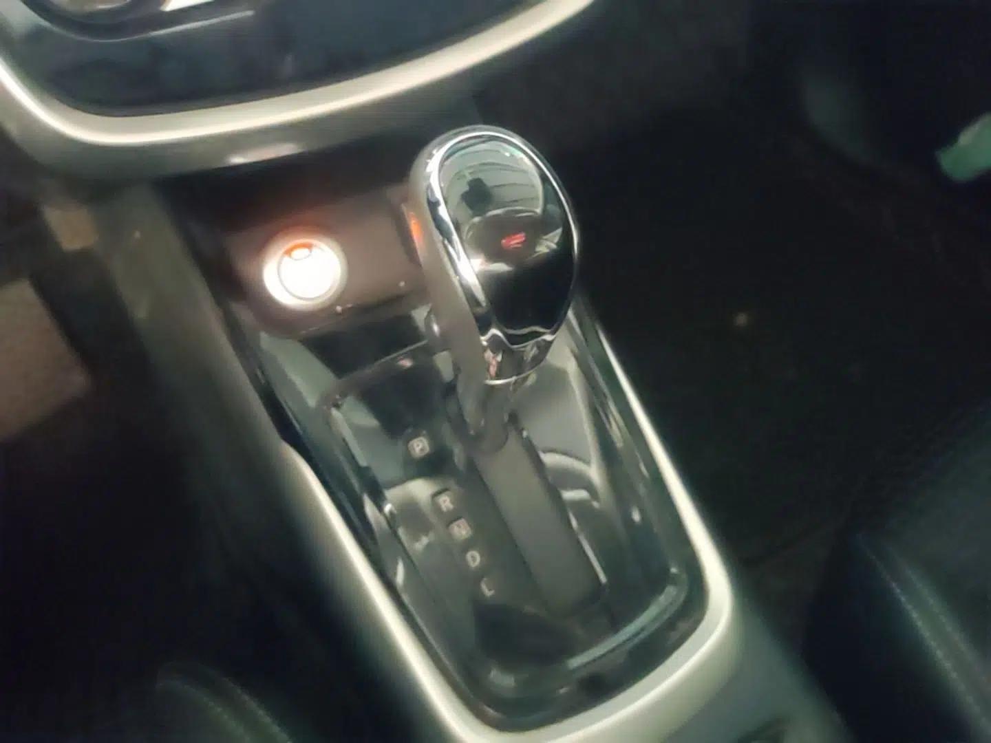 Nissan Tiida 2019 1.6L CVT Smart Drive Version China VI Standard — миниатюра 16