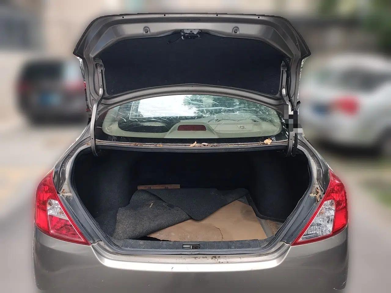 Nissan Sunny 2015 1.5XE Manual Comfort Edition — миниатюра 19